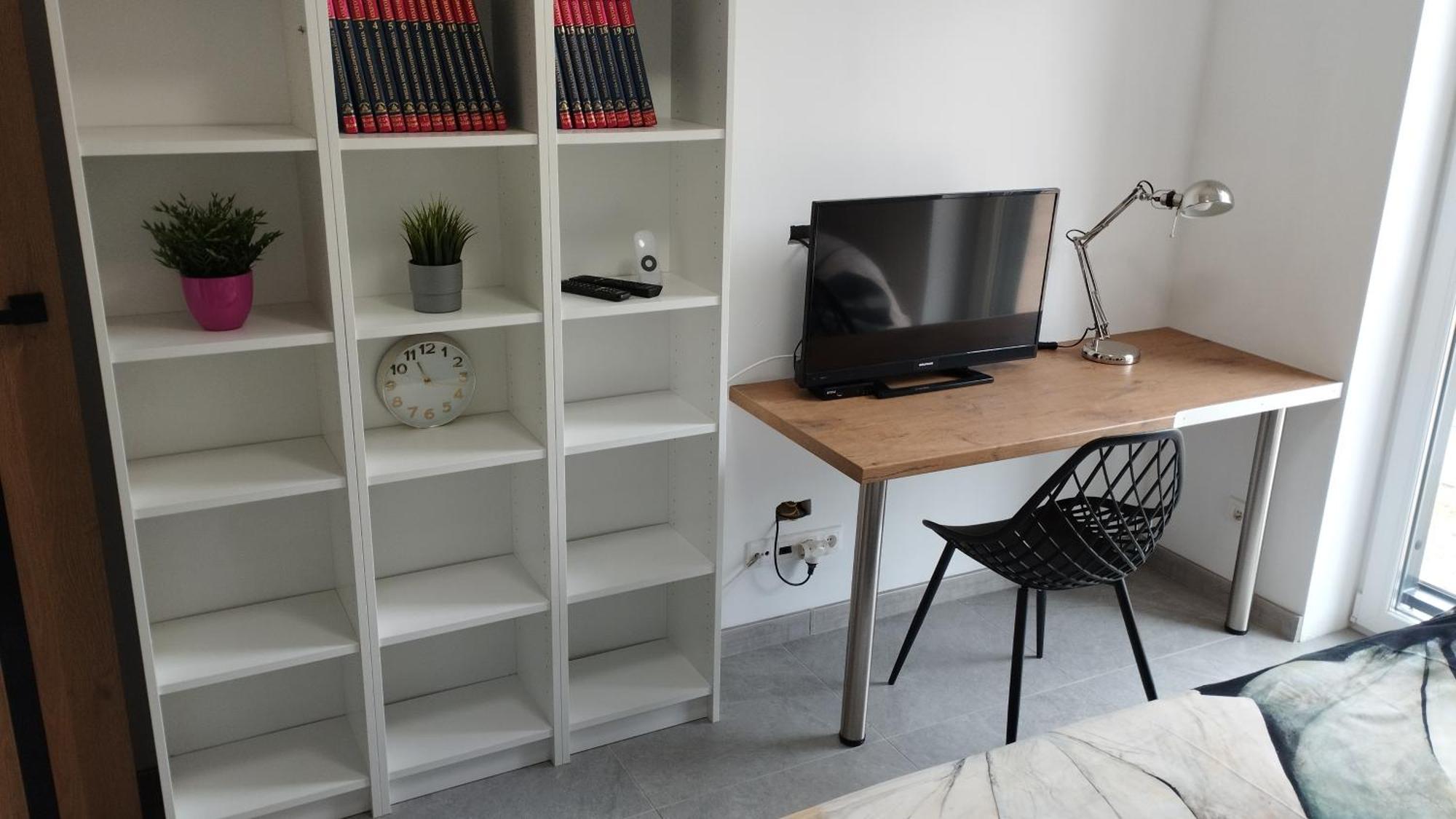 Platinum Apartment Pila Bagian luar foto